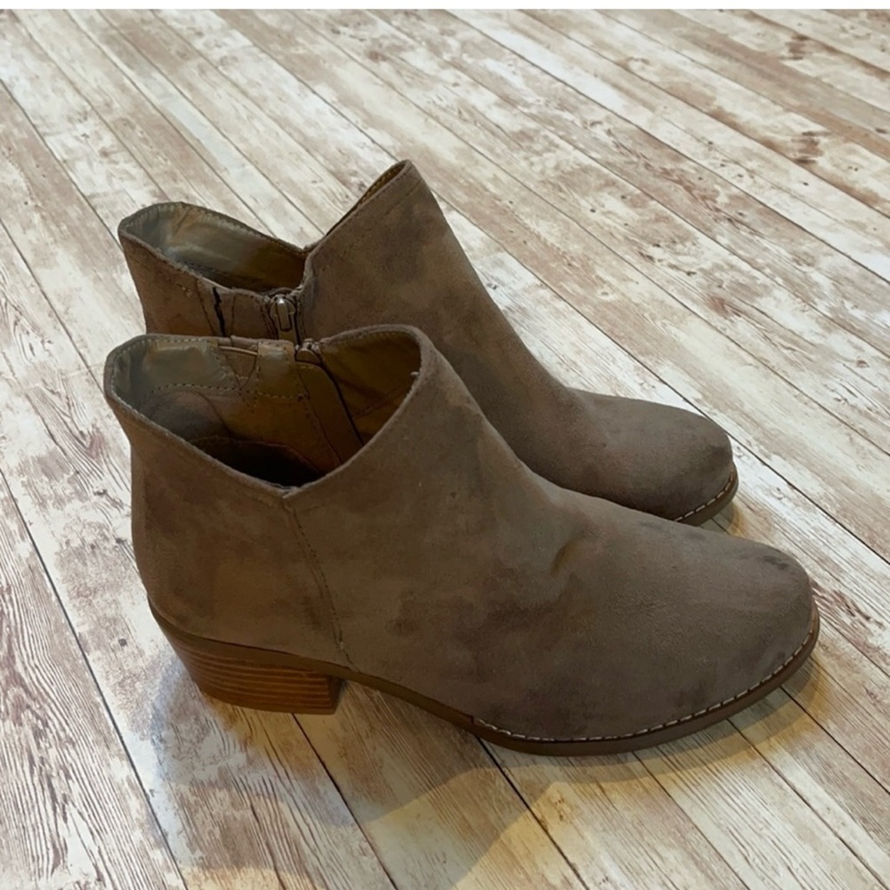 Women’s size 10W Torrid boots